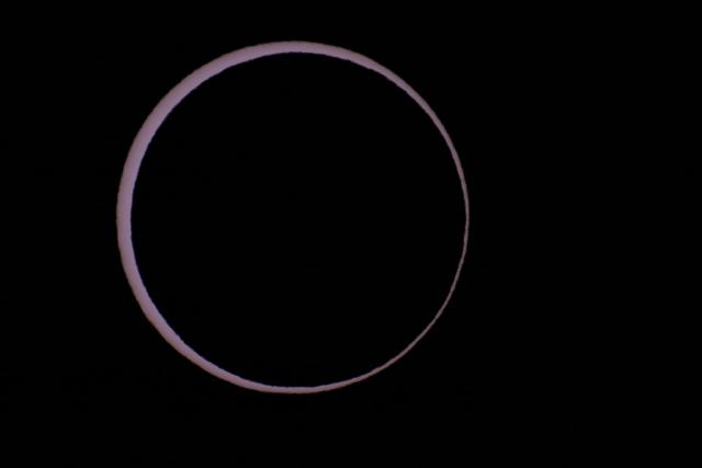 De ringvormige eclips van 3 oktober 2005, Spanje (foto MIRA)
